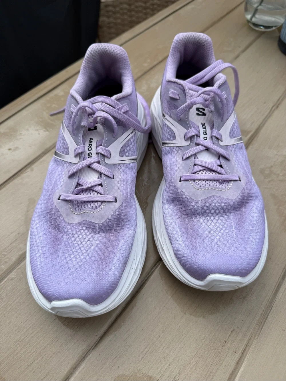 Salomon Aero Glide Women’s Athletic Shoes in Lavender